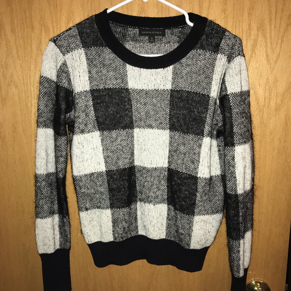 Women’s Plaid Crew Neck Sweater